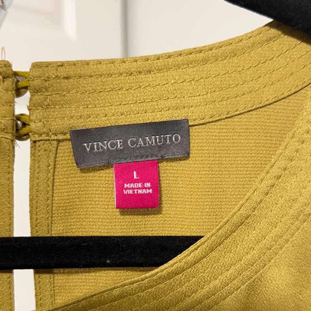 Vince Camuto Olive Green Blouse - Picture 2 of 3